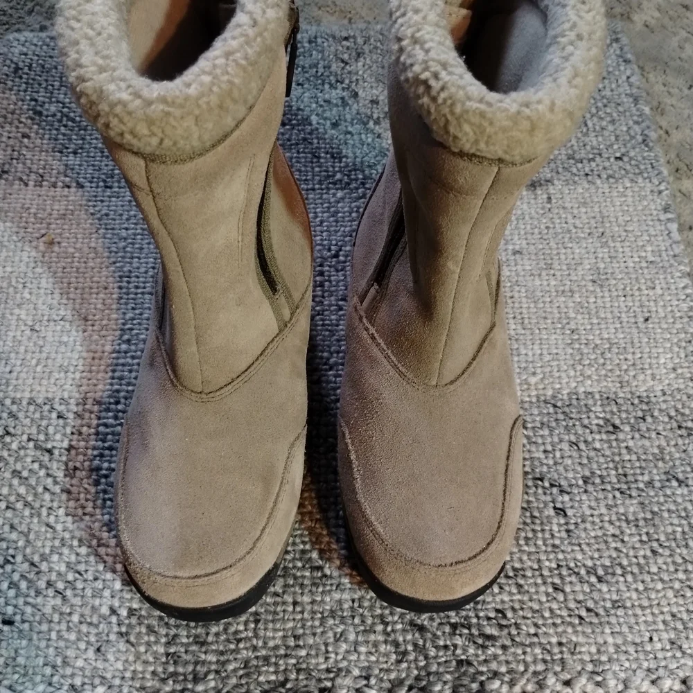 Sorel Women's Tan Winter Waterfall Boots Sz 6.5 - Picture 2 of 6